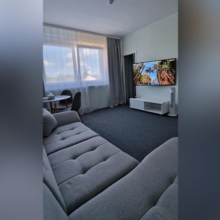 Citycenter Apartment - Bigtv-Ps4-Netflix-Parking Chemnitz Exteriör bild